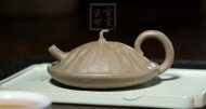 《小莲蓬》宜兴青灰泥工艺美术师全手工收藏把玩创新壶茶具