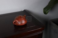 《刻绘石瓢》宜兴工艺美术师工紫砂壶家藏大红袍石瓢