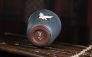 《泥绘松鹤主人品茗杯》宜兴全手工紫砂壶茶壶老师紫泥
