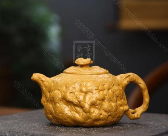 《供春套组》