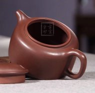《牛盖莲子》宜兴紫砂壶高级工艺美术师手工拼紫泥牛盖莲子茶壶茶具
