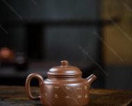 泥绘德钟