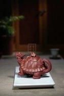 《金龟出海》宜兴紫砂壶高级工艺美术师纯手工底槽青创新壶茶壶紫砂茶具