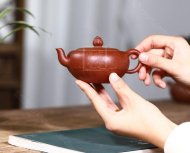 《禅莲描金》