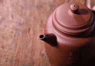 《汲直》宜兴紫砂壶工艺美术师手工底槽青德钟茶具
