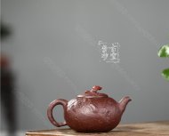 《隐龙供春》