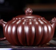 《龙如意》工艺美术师全手工花器紫朱泥紫砂壶