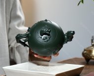 松鼠葡萄壶