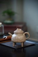 《玉龙宝鼎》