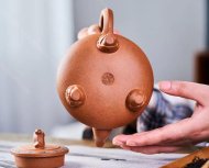 三足龙韵