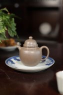 《掇球》