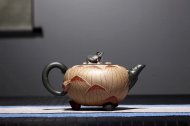 《青蛙莲子》宜兴紫砂壶全手工茶壶名师老师段泥仿生器