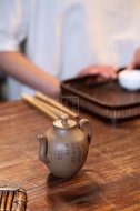 《橄榄》宜兴紫砂壶全手工青灰段泥