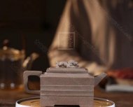 《青狮壶》