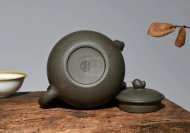 《鸟语花香》宜兴紫砂壶高级工艺美术师手工蟹壳青段泥泡茶壶茶具
