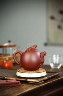 《龙蛋壶》