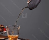《三足蕴瓢》