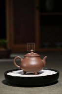 《七彩砂之三足福源》宜兴工艺美术师手工紫砂壶茶壶老师七彩砂创新壶