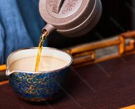 瓦间