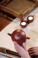《梨形壶》紫砂壶宜兴工艺美术师纯手工大红袍梨形泡茶壶