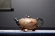 《青蛙莲子》宜兴紫砂壶全手工茶壶名师老师段泥仿生器