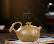 《吉庆有余》