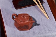 《六方荣华》宜兴紫砂壶六方底槽青泡茶壶
