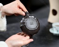 《筋纹潘壶》