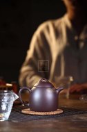 《祥云秦权》