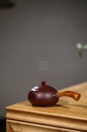 《侧把西施套具》