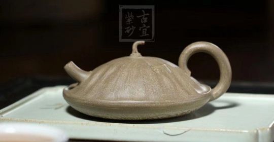 《小莲蓬》宜兴青灰泥工艺美术师全手工收藏把玩创新壶茶具
