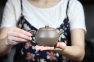 《巨轮》