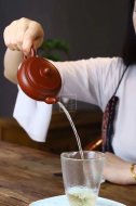 《婉灯》宜兴紫砂壶实力派艺人手工刻绘大红袍泡茶壶具