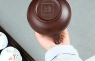 《掇只壶》