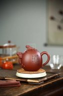 《龙蛋壶》