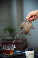 《玉龙宝鼎》
