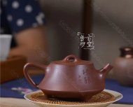 《柱础》