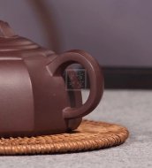 《井泉》宜兴高级工艺美术师手工半月紫砂壶茶壶茶具紫泥