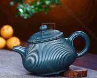 《筋纹潘壶》
