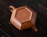 龙纹六方