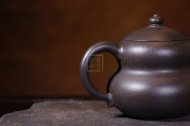 《葫芦》宜兴紫砂壶工艺美术师手工茶壶茶具黑朱泥葫芦