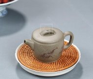 《汉瓦》