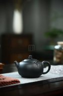 《云台听松》