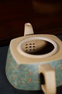 《绞泥灵龙》宜兴紫砂壶工艺美术师手工茶壶本山绿泥