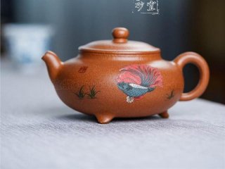 《三足鱼乐》