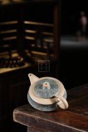 《福在眼前》宜兴紫砂壶曲壶工艺美术师手工本山绿泥泡茶壶礼品