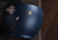 《主人杯泥绘堆绘紫砂杯》宜兴正品紫砂壶名家作品全手工紫泥外粉绿泥精品