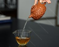 纯手工供春壶