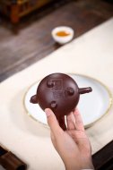 《三‎足如意》
