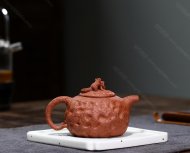 松鼠供春